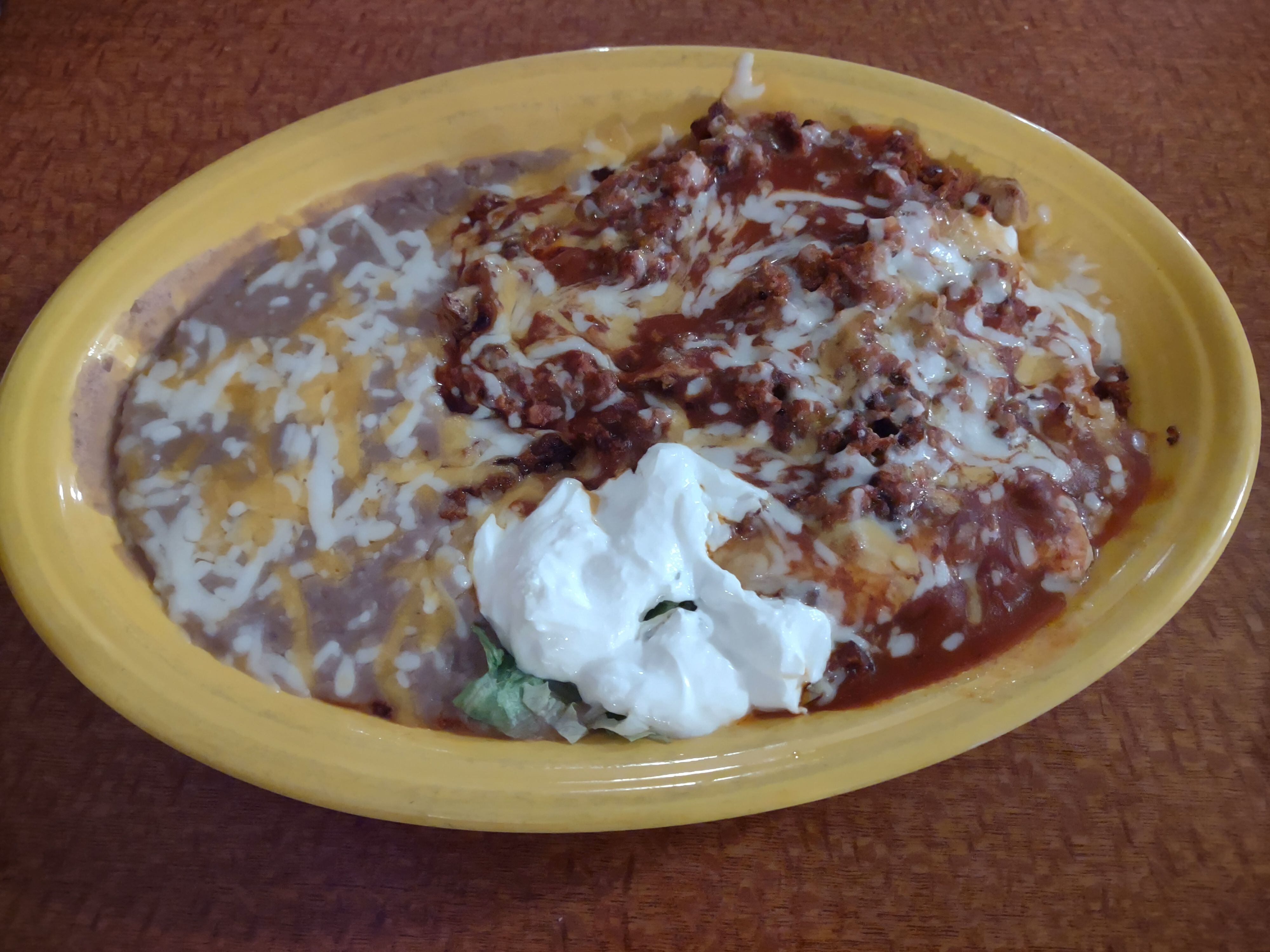 Chori pollo at Mr. Salsa's featured a chicken breast in salsa ranchero with chorizo and cheese, served with refried beans, rice and sour cream.