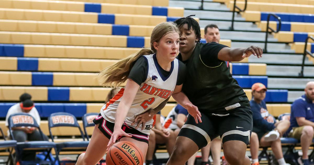 Girls basketball: Oswego wraps up encouraging summer with 3-0 finish at its shootout