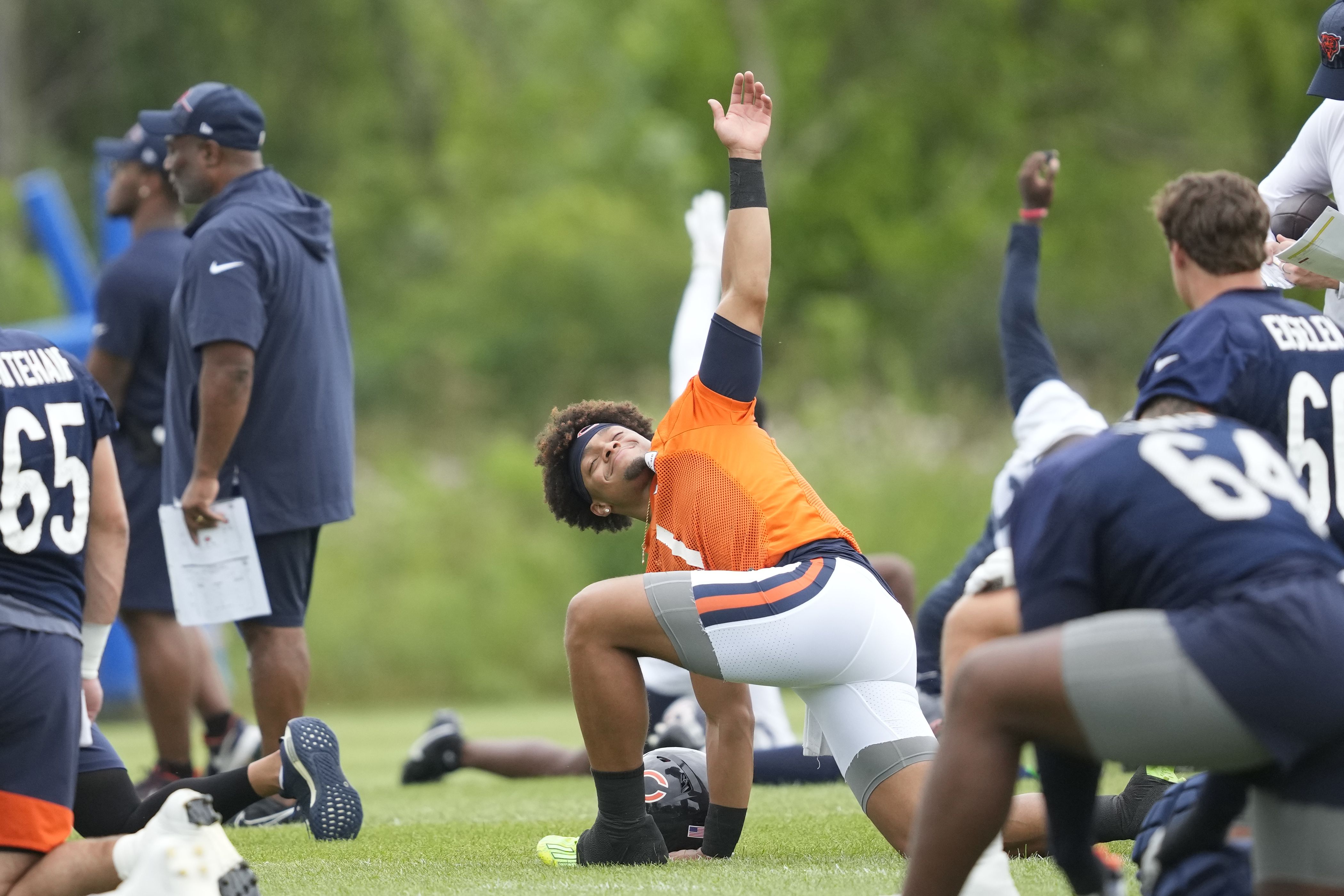 Offense overcomes setbacks in 2-minute: Chicago Bears training camp report  for Aug. 8 – Shaw Local