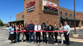 Giordano’s in Minooka celebrates one year under new ownership