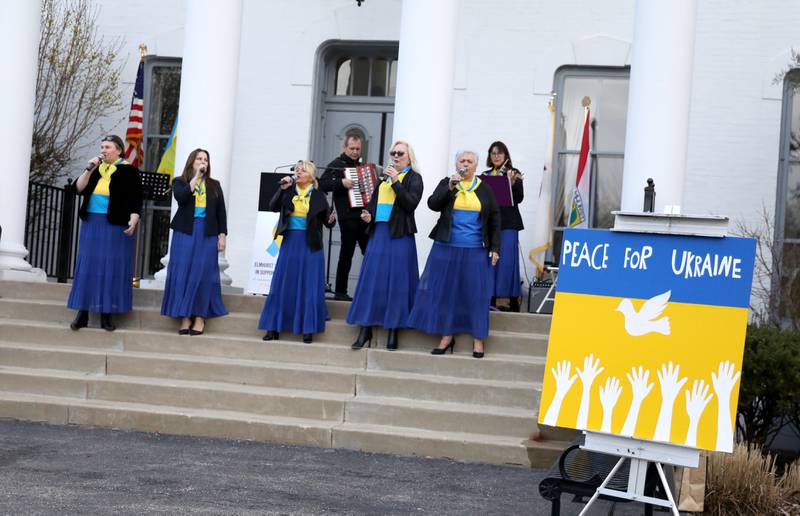 Together, representatives from the City of Elmhurst, Elmhurst District 205, Elmhurst Park District, Elmhurst Public Library and Elmhurst University gathered with community members at Wilder Park in Elmhurst to show support for the people of Ukraine on Wednesday, April 6, 2022.