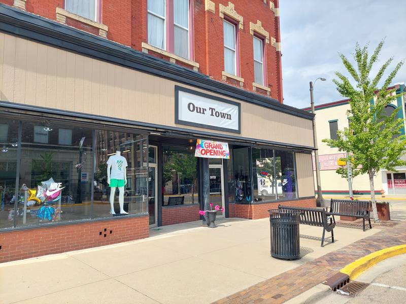 Wear It Right, 324 E. Main St., hosted its grand opening June 1 in downtown Streator.