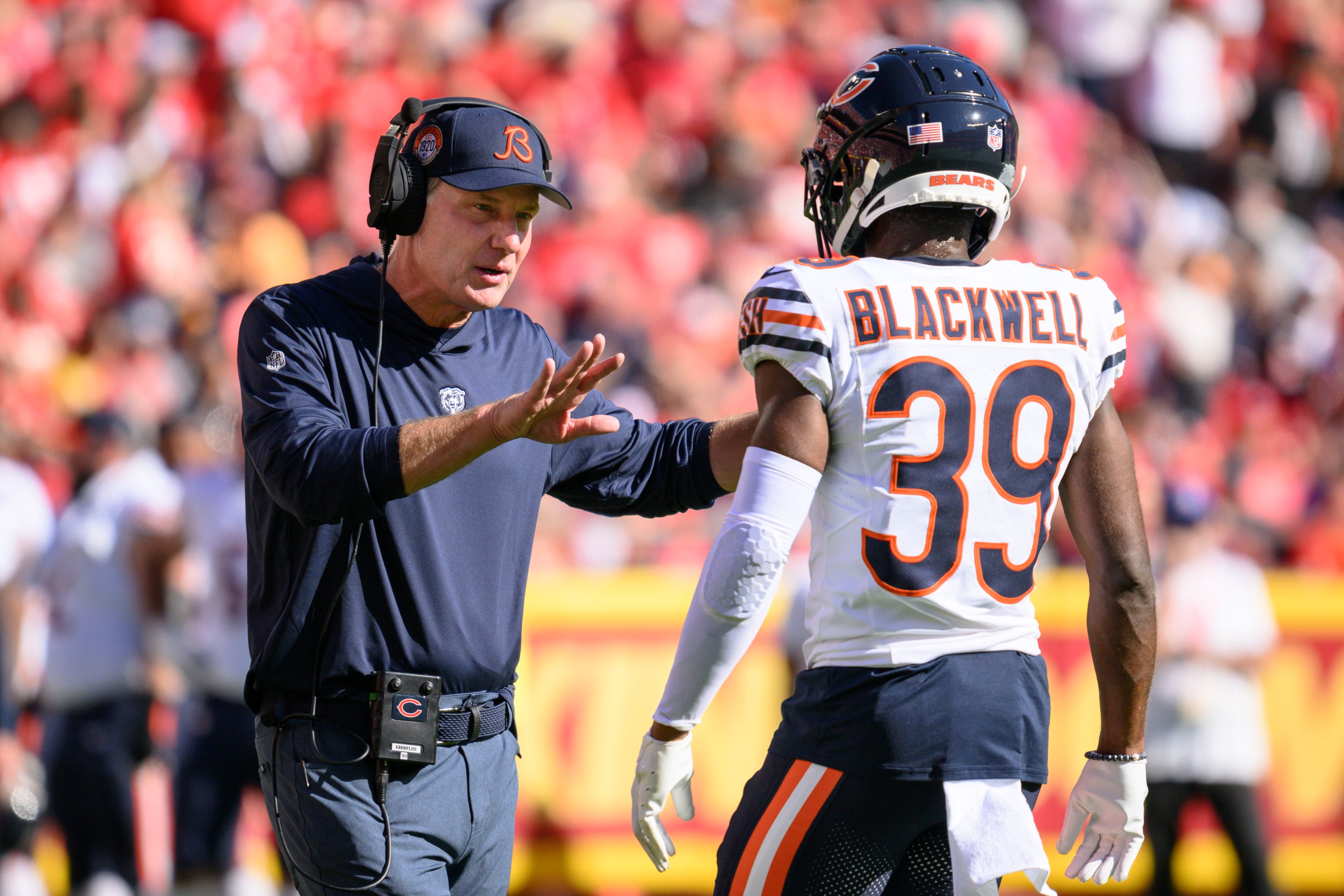 Chicago Bears safety Elijah Hicks celebrates his team's take away