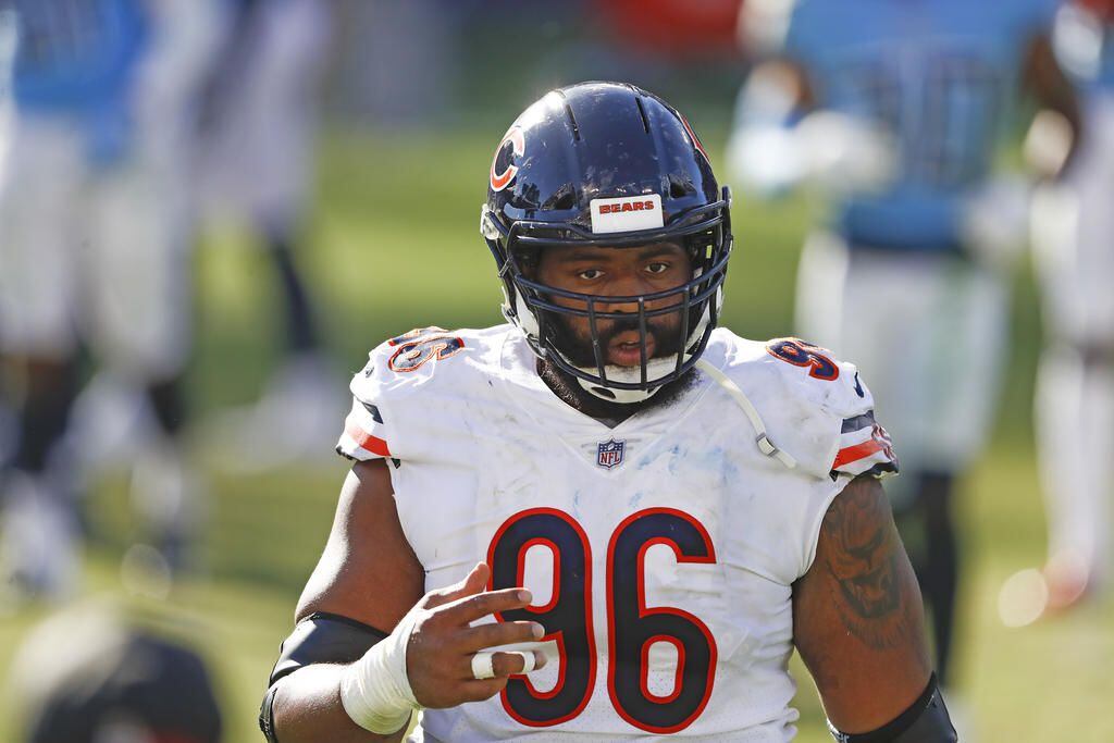 Bucs signing former Bears DT Akiem Hicks to one-year deal