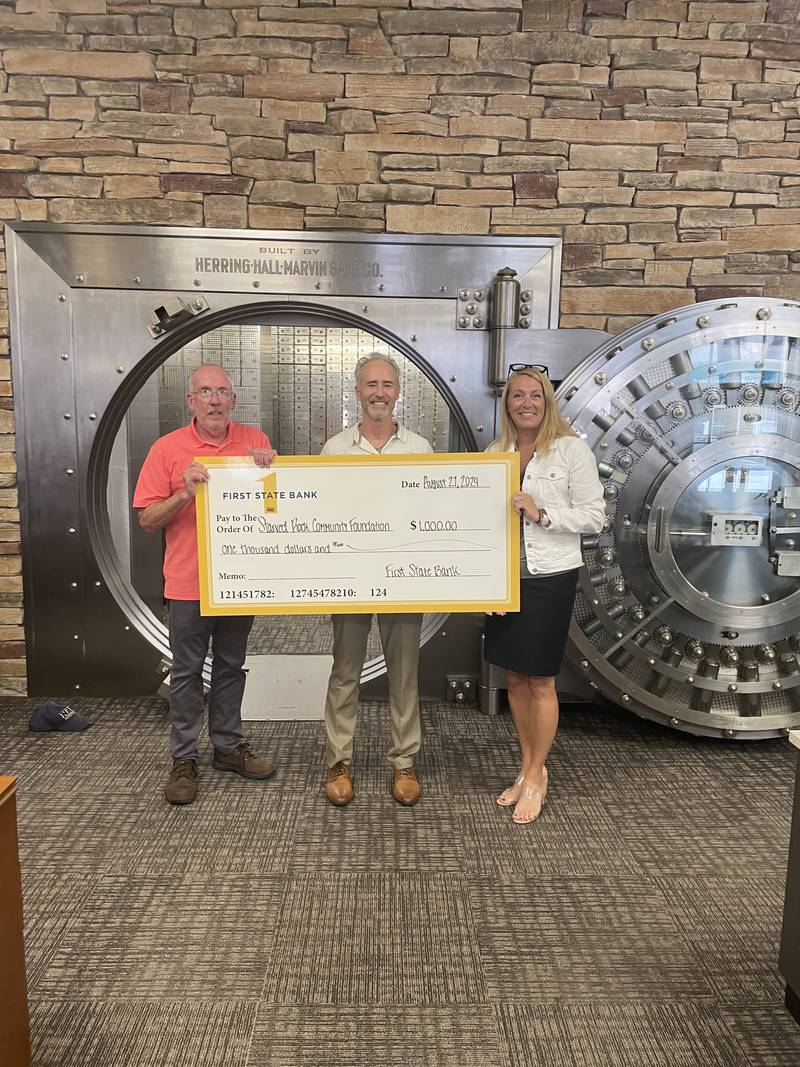 First State Bank of Mendota recently made a $1,000 donation to the Starved Rock Country Community Foundation’s third annual Disco Ball. Pictured are (from left) SRCCF board member Bill Hunt, SRCCF President Fran Brolley and First State Bank Chief Marketing Officer Jan Phalen. A locally owned bank since 1940, First State has 19 branches throughout north central Illinois and $1.5 billion in assets.