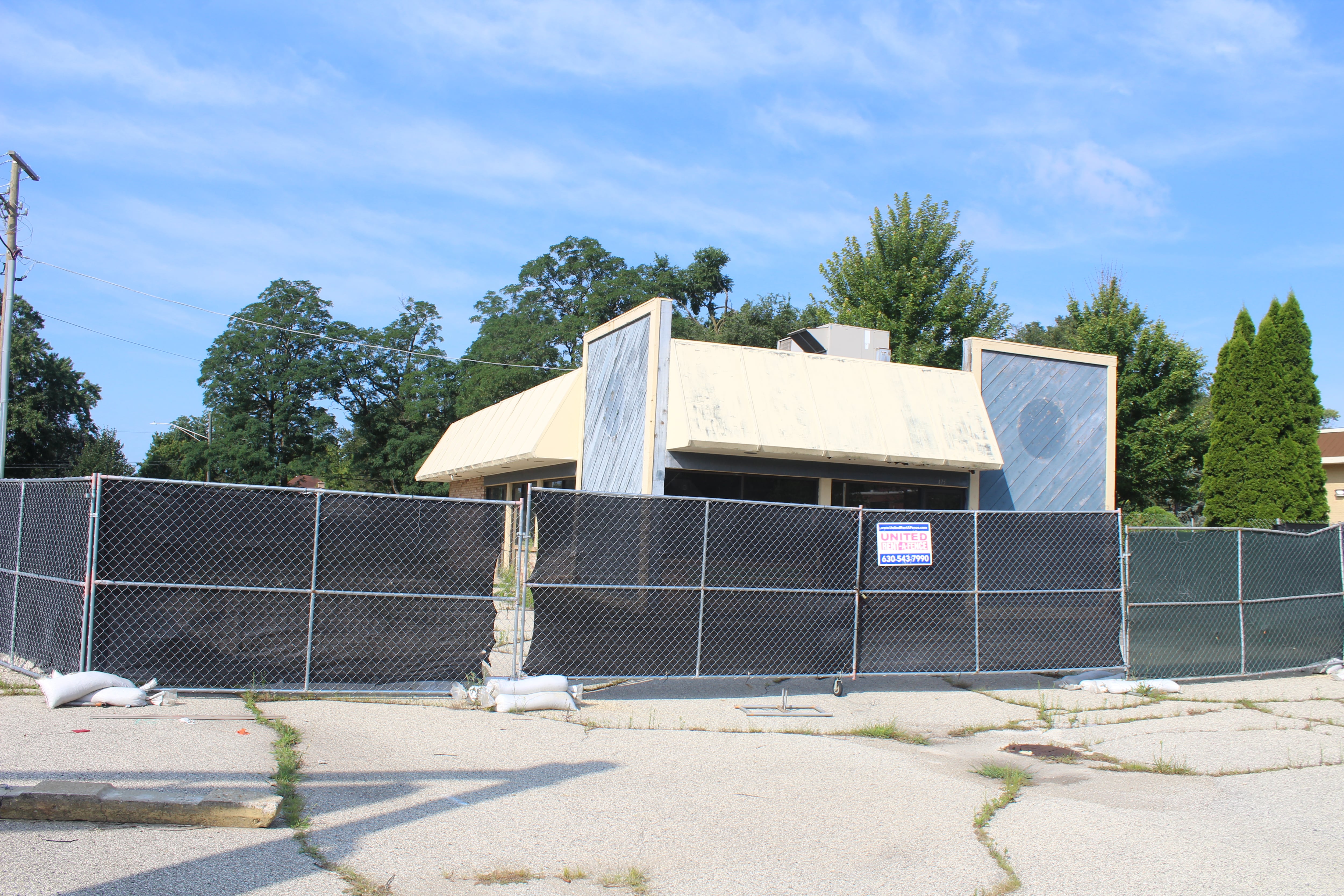 Lake Roots Cafe, Market and Bar will take over shuttered Mr. A's Italian Beef in Crystal Lake.