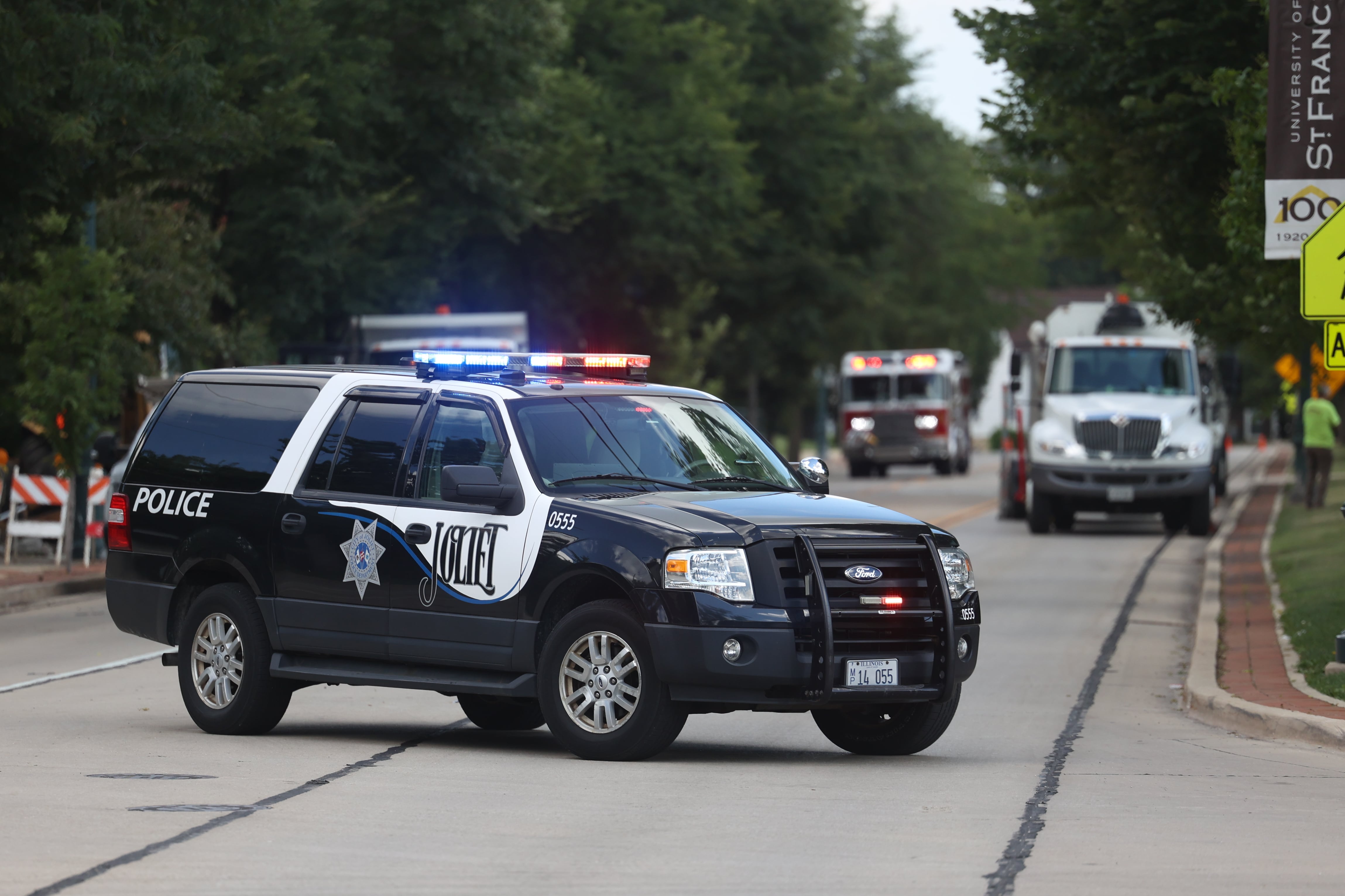 Joliet shooting leaves man wounded near downtown parking deck