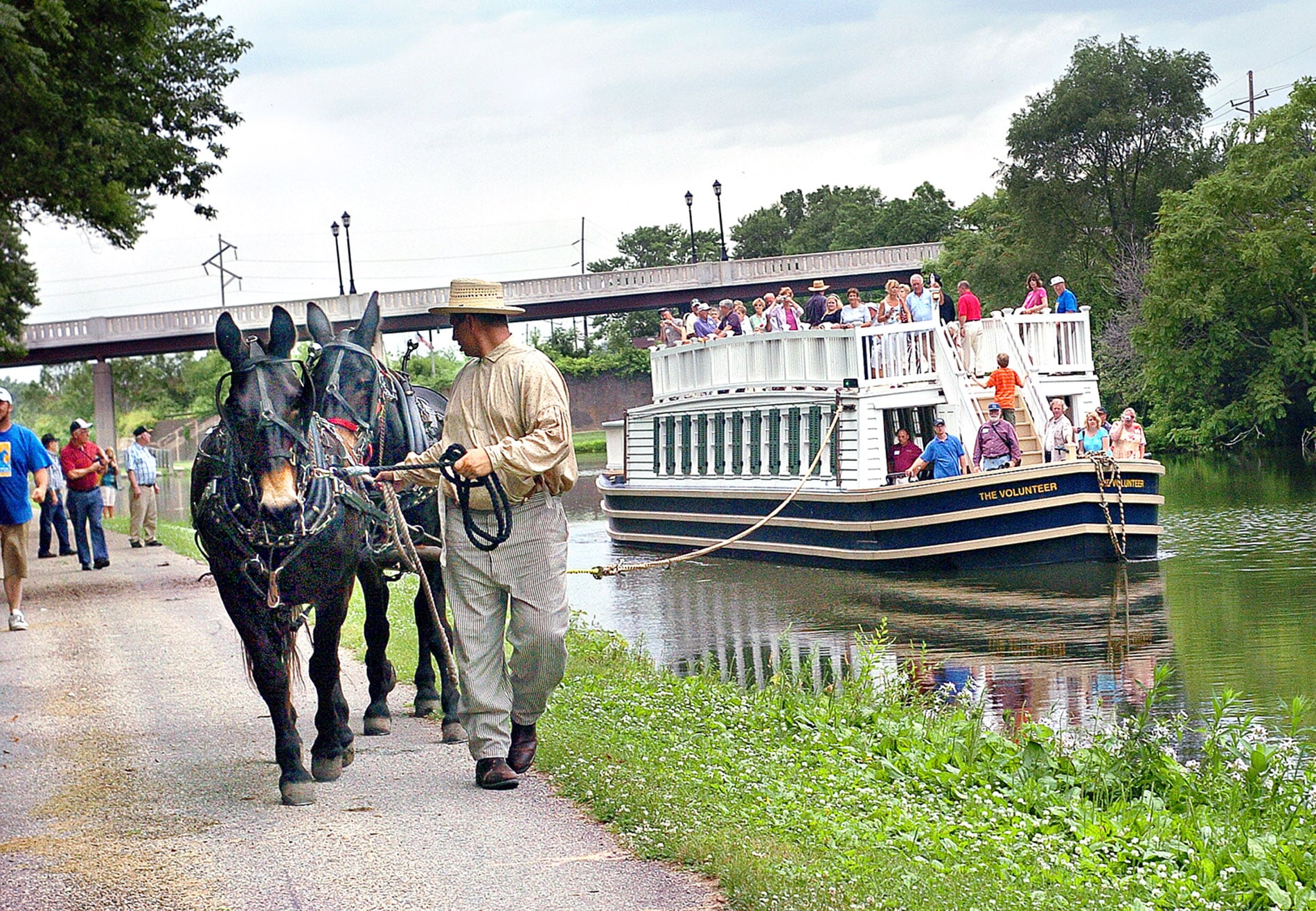 Explore I&M Canal in Starved Rock Country