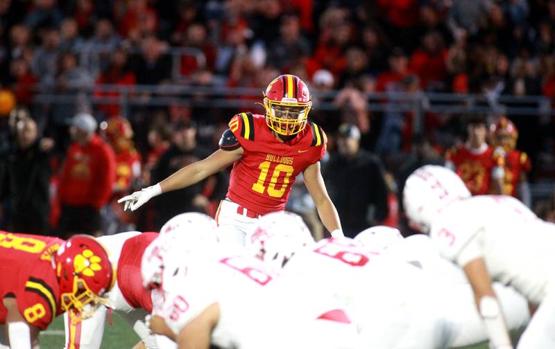 Batavia’s Jacob Jansey calls to the defensive line during a game against South Elgin Friday, Sept. 6, 2024 in Batavia.