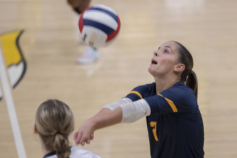 Sterling’s Macy Anderson plays the ball Tuesday, Sept. 10, 2024, against Moline.