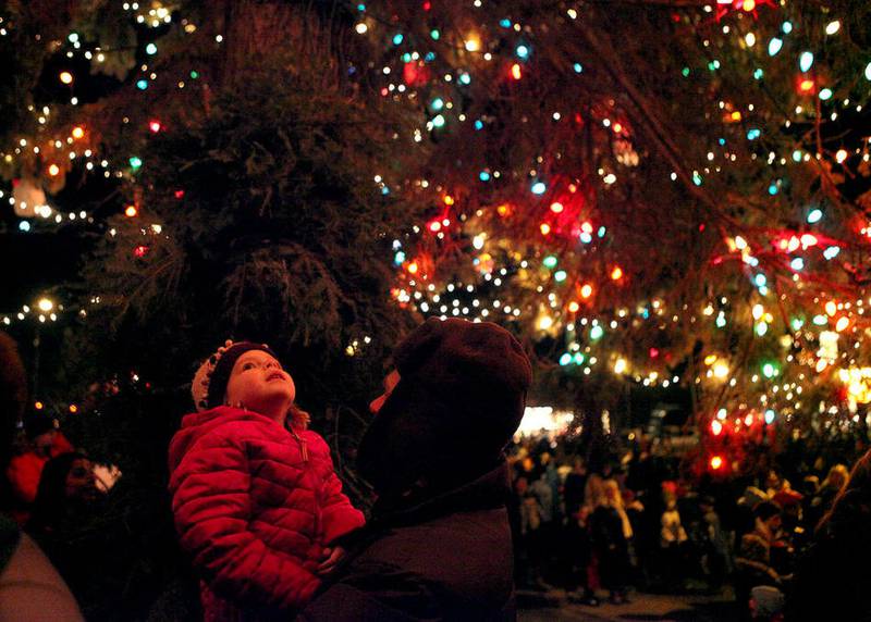 Geneva Christmas Walk brings joy to start the season Shaw Local