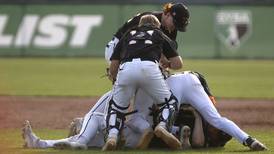 Baseball: Rhett Ozment powers Crystal Lake Central into supersectional round