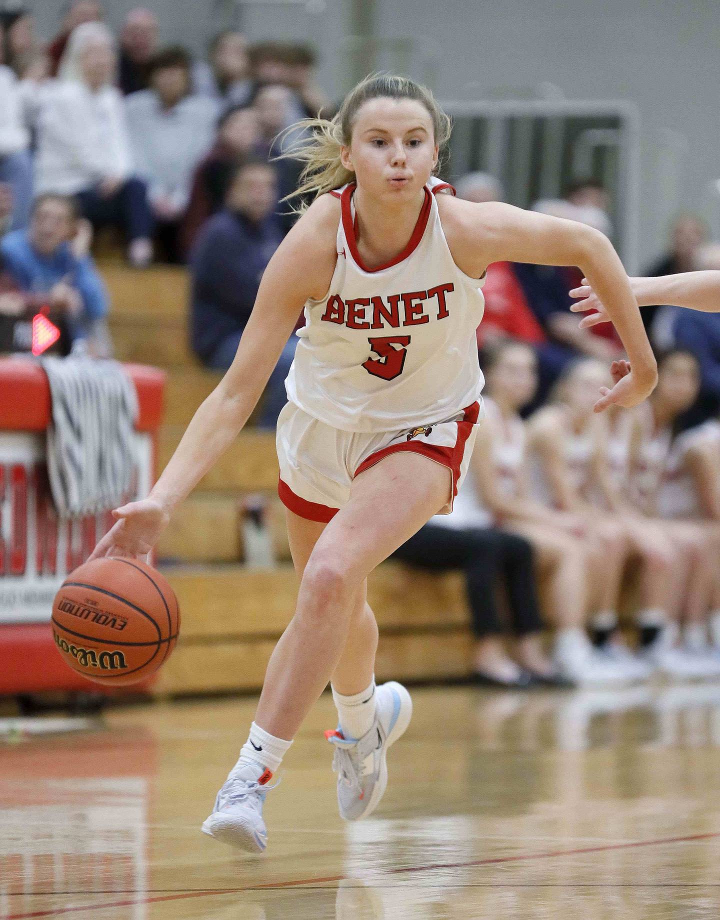 Girls Basketball: Lenee Beaumont puts on early show, leads Benet past ...
