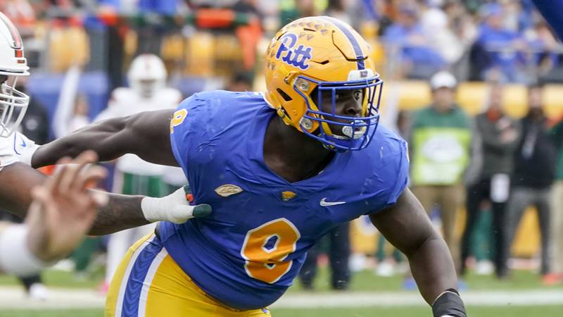 Pittsburgh defensive lineman Calijah Kancey plays against Miami during the 2021 season in Pittsburgh.