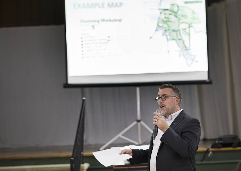 Josh Koonce leads a group of citizens in a visionary meeting Wednesday, Aug. 21, 2024 at the Loveland Building in Dixon. Fifteen citizens participated in the future planning discussion.