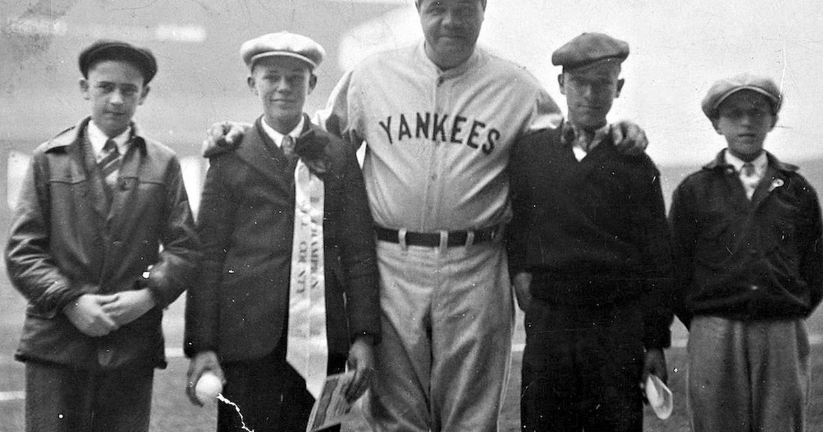 Lot Detail - 1922 Original News Service Photo of Babe Ruth in San