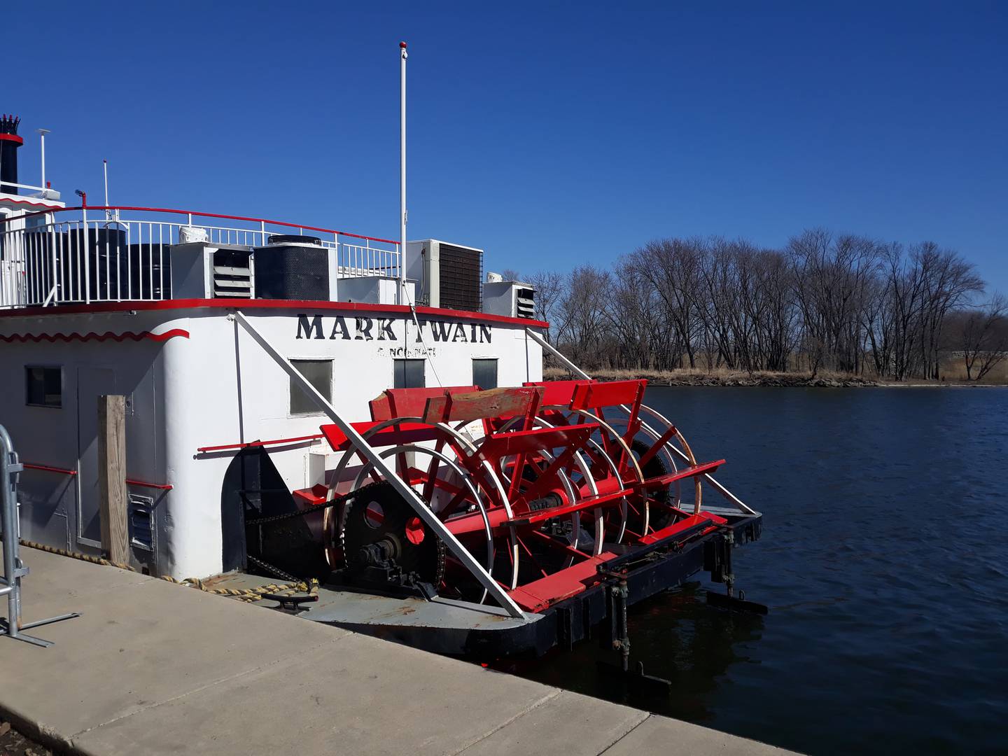 Setting the boat apart from the herd, the twin paddlewheels on The Sainte Genevieve now docked in Ottawa aren’t just for show — they’re the boat’s sole source of propulsion. This creates a leisurely throwback experience, best enjoyed from the vessel’s open-air, top deck.