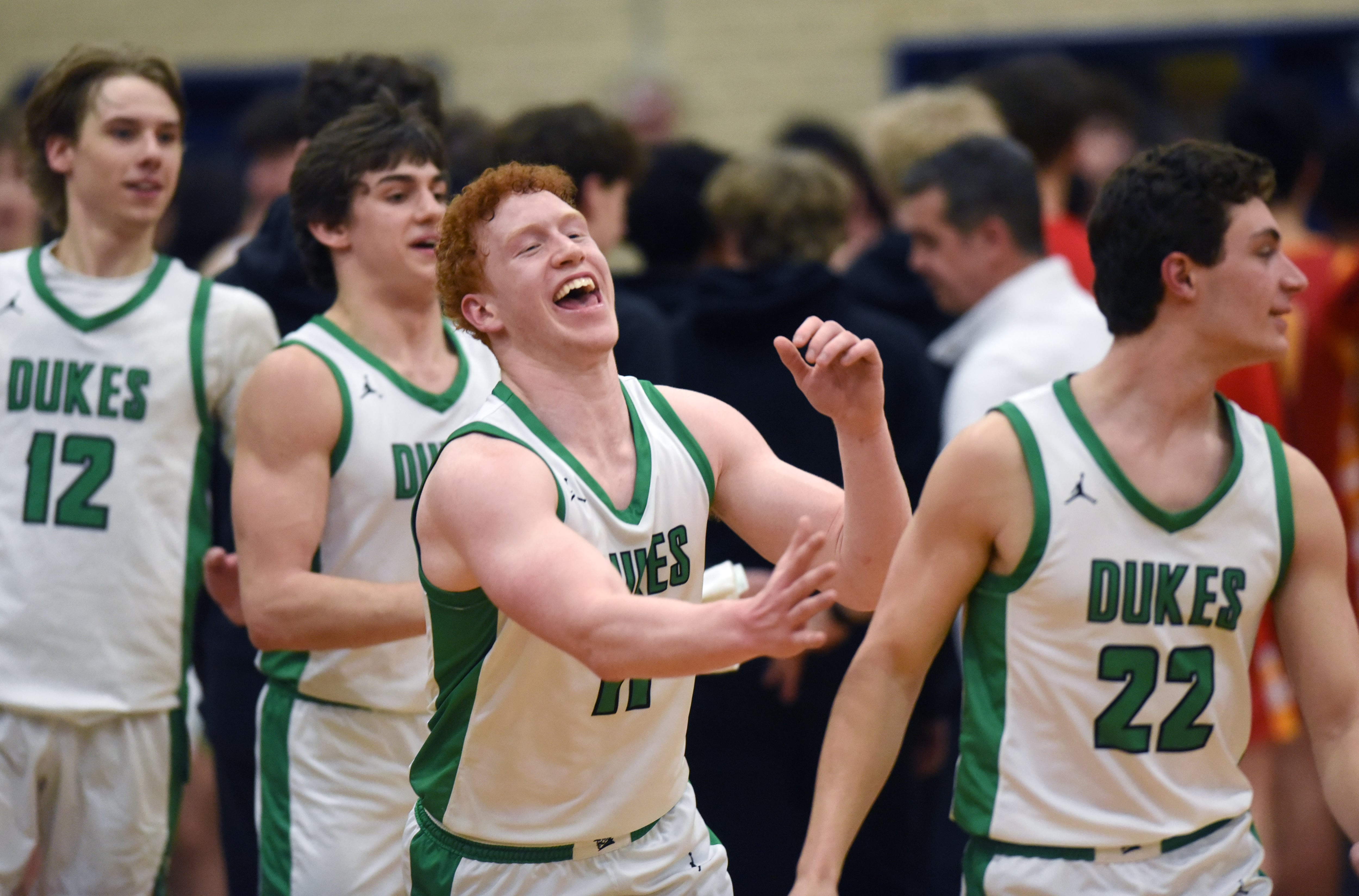 Boys basketball: AJ Levine leads York past Batavia in OT, into Class 4A sectional final