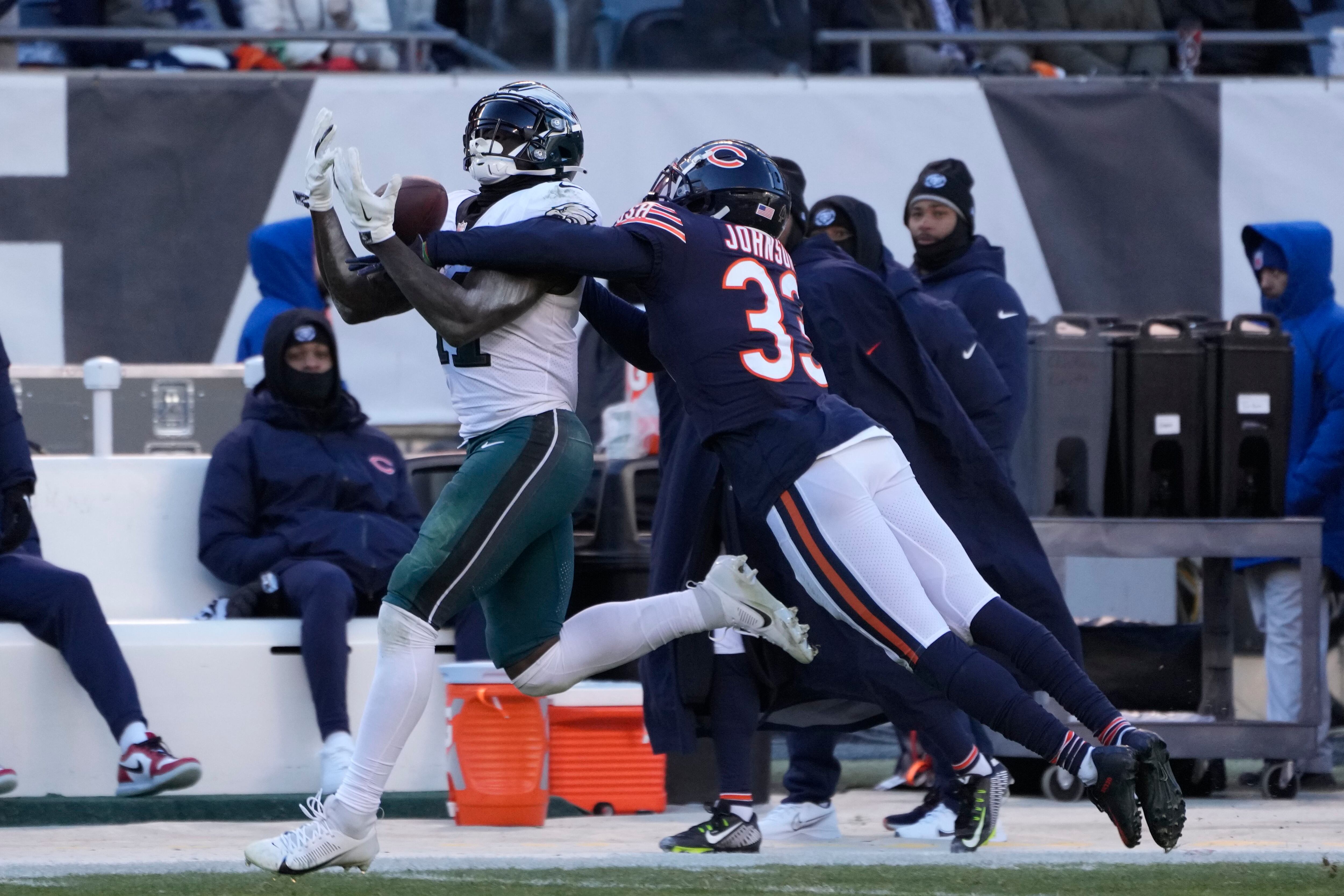 Bears lose to Philadelphia Eagles 25-20, at Soldier Field