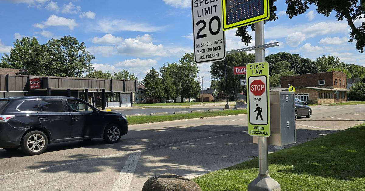 2 radar speed signs installed near Streator High School – Shaw Local