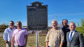 Ottawa commemorates Hemingway visit with historical marker