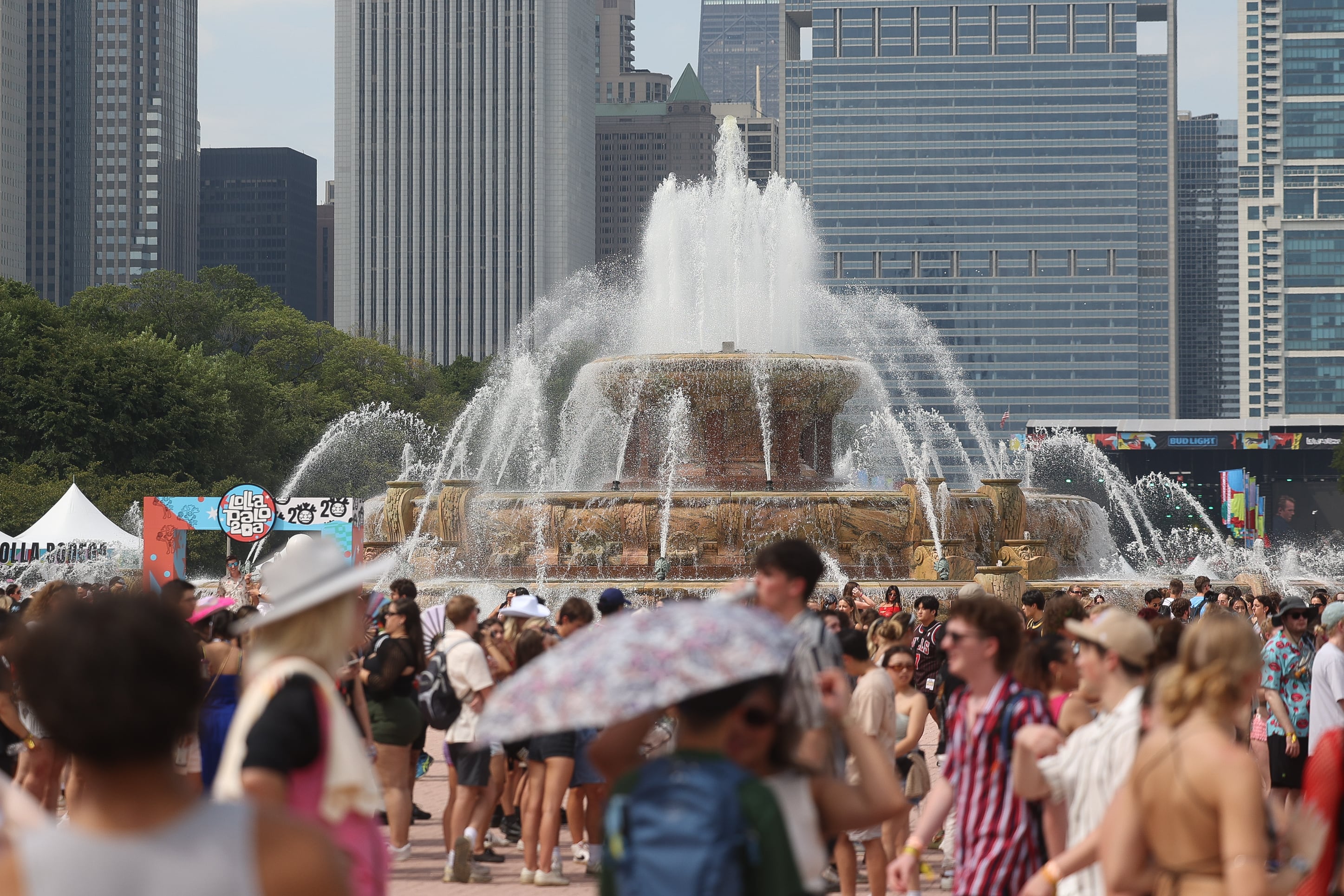 Thousands of people make their way to the Buckingham Fountain at Lollapalooza on Aug. 1, 2024 in Chicago.