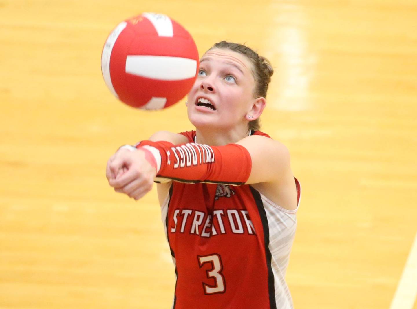 Streator's Emma Rambo keeps the ball from going out of bounds against Ottawa on Thursday, Aug. 29, 2024 in Kingman Gym at Ottawa High School.