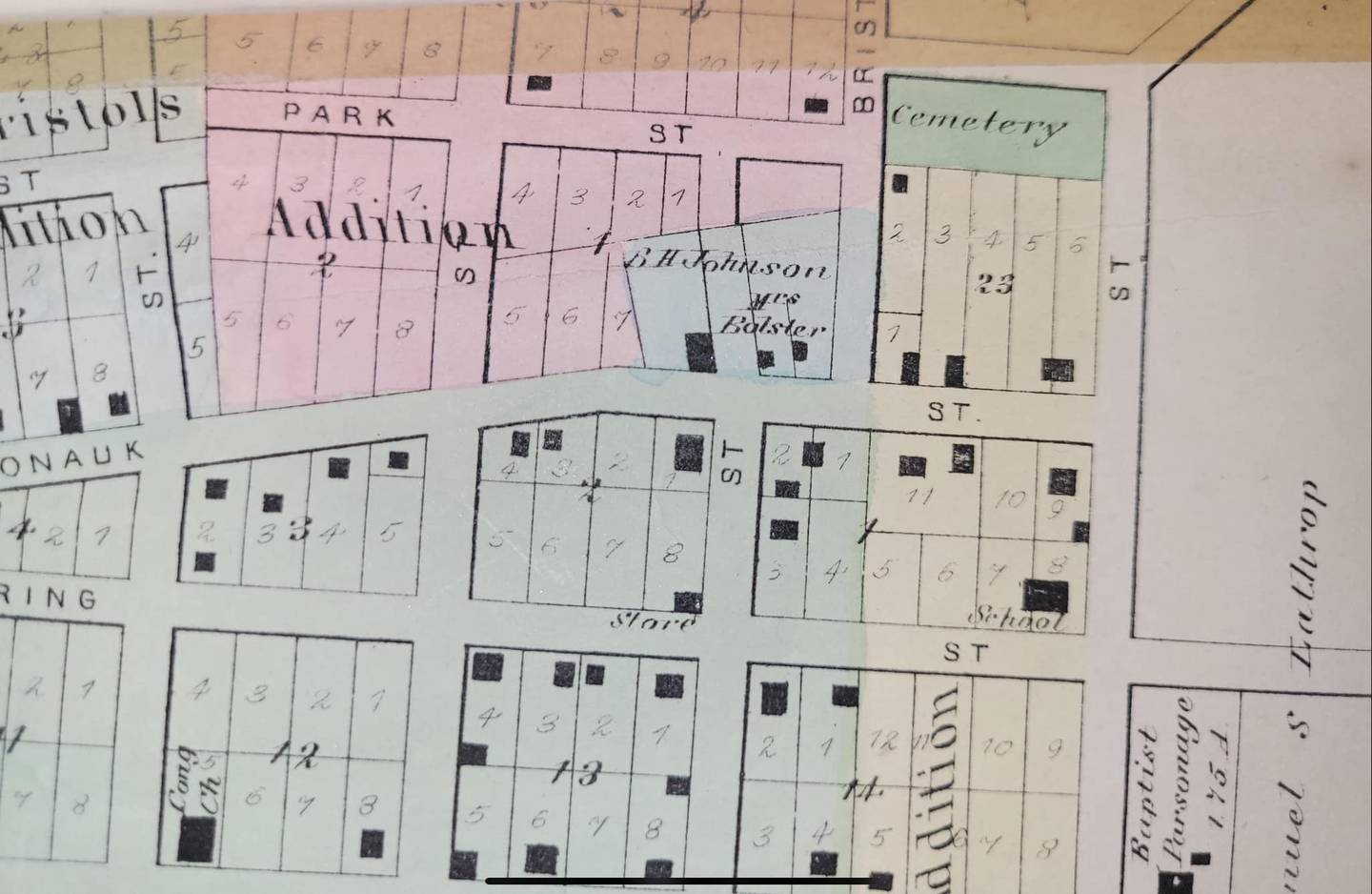 A map from 1871 illustrates the location of the cemetery at the time.