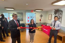 Carle Health celebrates opening of Spring Valley clinic