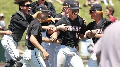 Photos: Morris, Crystal Lake Central square off in Class 3A state baseball semifinal