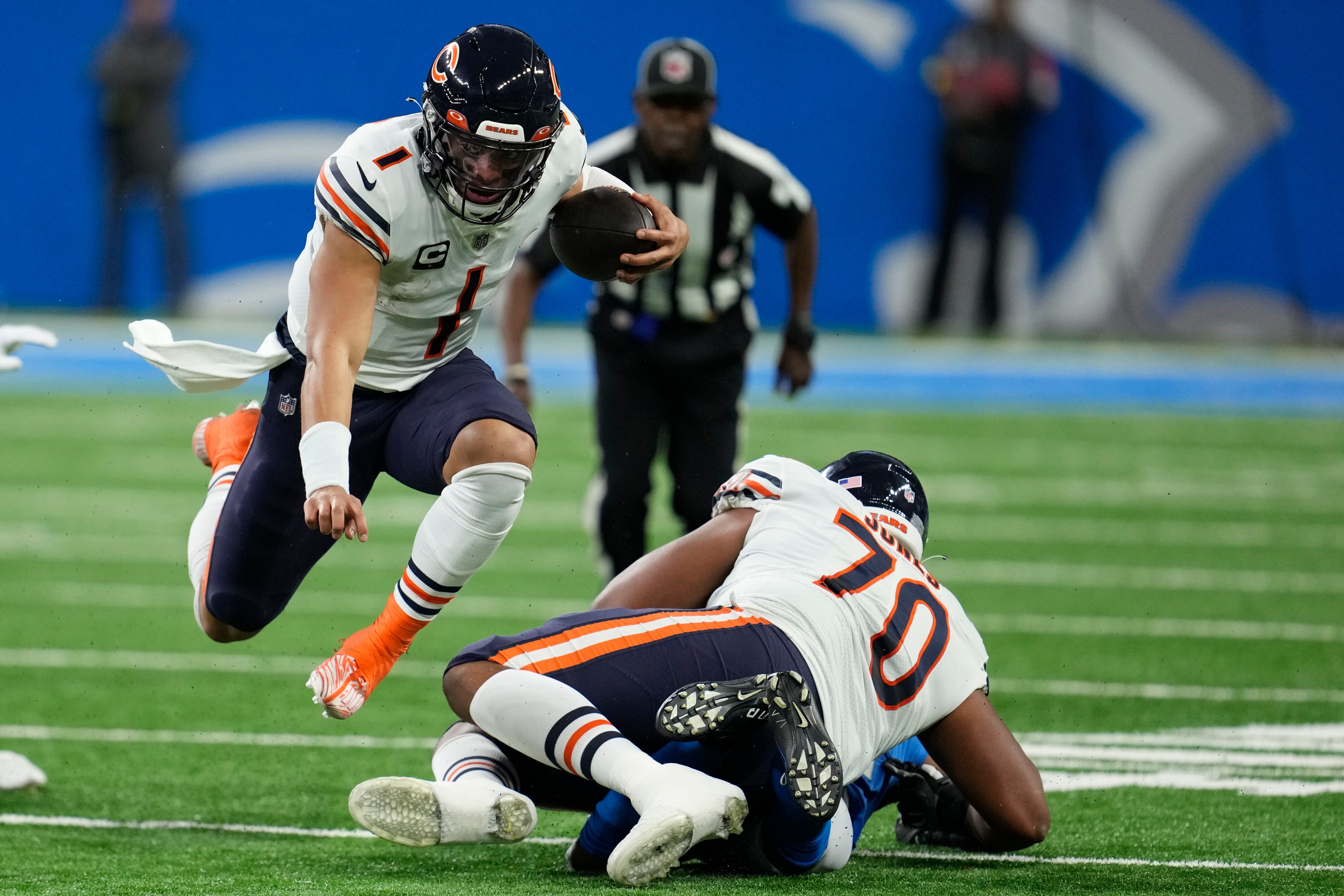 Chicago Bears guard Dieter Eiselen (60) and safety DeAndre Houston