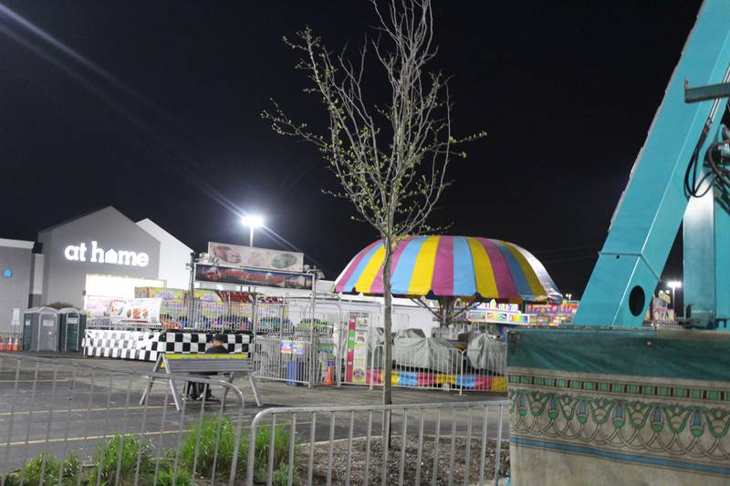 A carnival in Lake in the Hills was closed down Saturday evening after “a significant number of unchaperoned teenagers” showed up, organizers said.
The spring carnival at Randall and Algonquin roads was supposed to operate until 10 p.m. Saturday, but by 8 p.m. the At Home parking lot was empty and the rides motionless following what witnesses said was a large police presence.