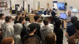 School District 303 students tour St. Charles industrial sector