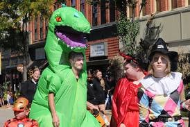 La Salle business to conduct costume drive