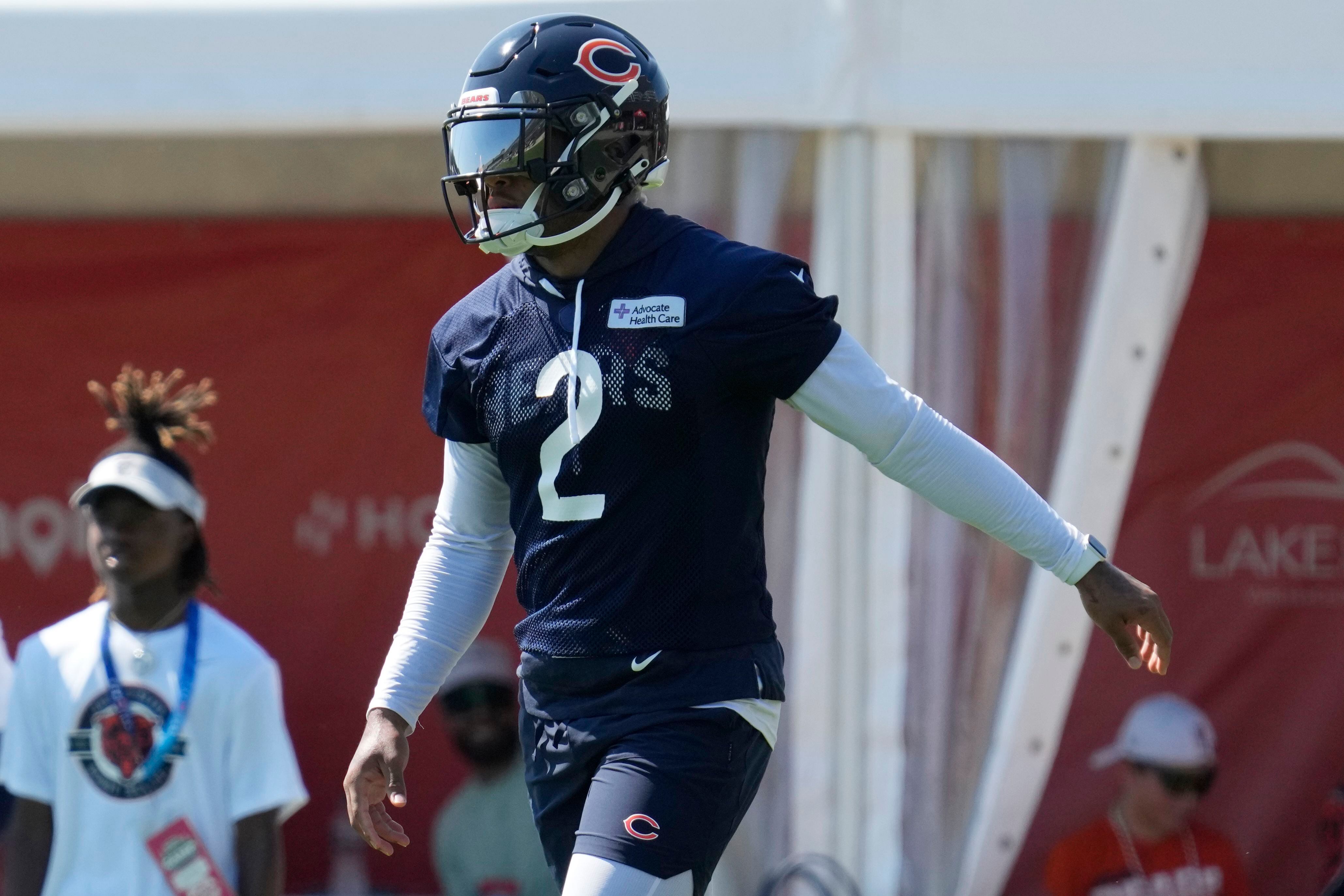 Will Jaylon Johnson's Bears camp matchups vs. DJ Moore help his contract  talks? - The Athletic