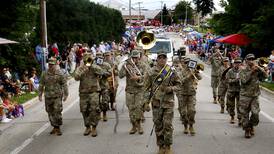 Crystal Lake Independence Day parade marches on despite weather