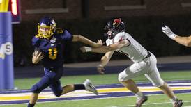 Sterling football falls 28-9 to Metamora to open the season