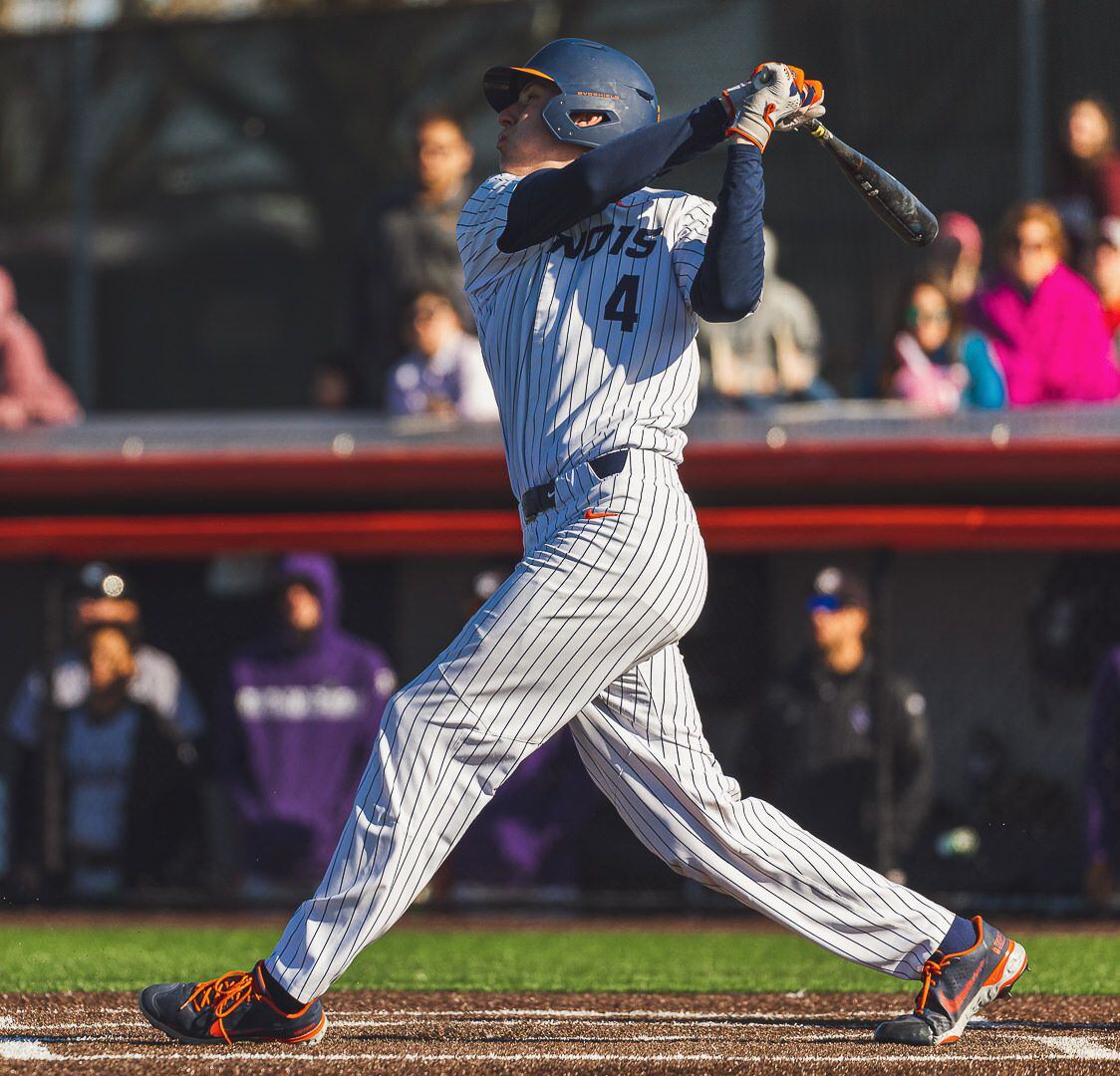 Illini Baseball finishes series sweep at Northwestern