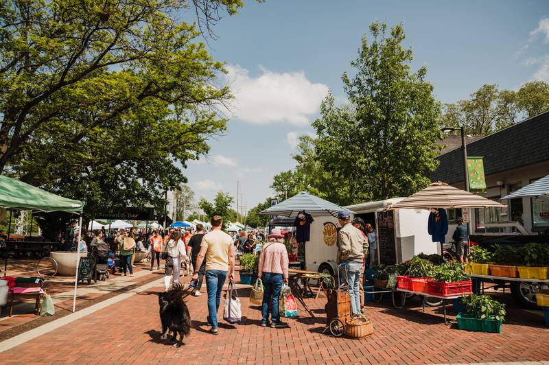 Batavia MainStreet's Wednesday evening Farmers' Market begins June 5, 2024. This market is a smaller version of the popular Saturday morning event.