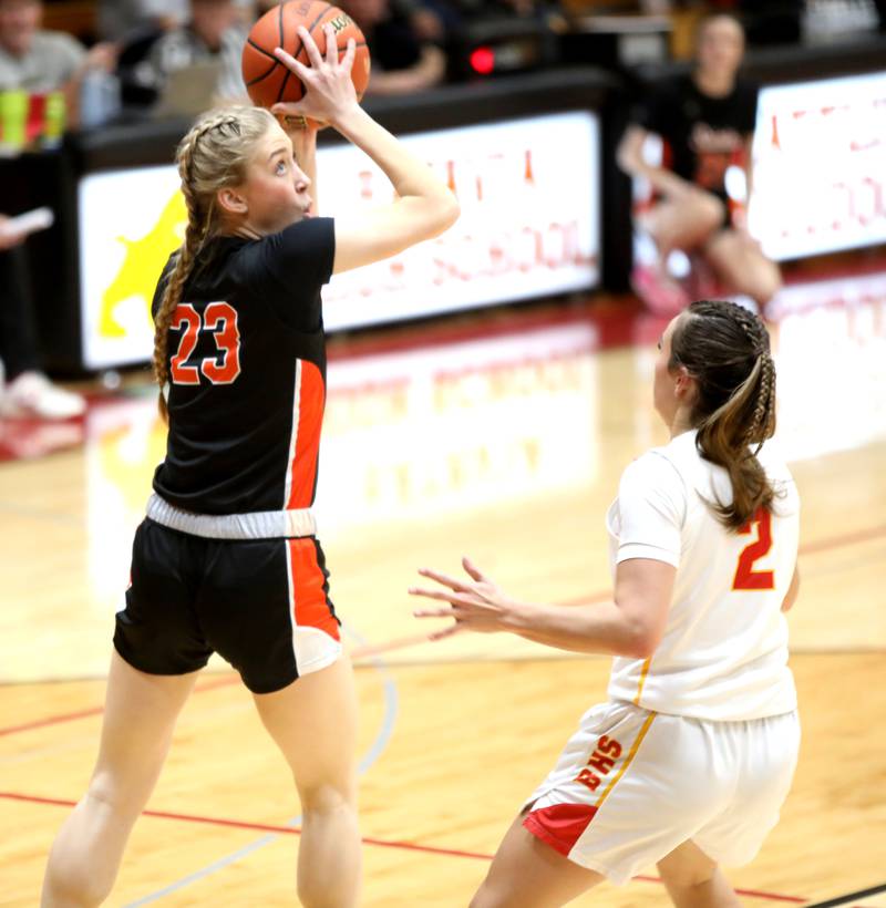 St. Charles East’s Alyse Price looks to shoot the ball during a Class 4A Batavia Sectional semifinal game against Batavia on Tuesday, Feb. 20, 2024.