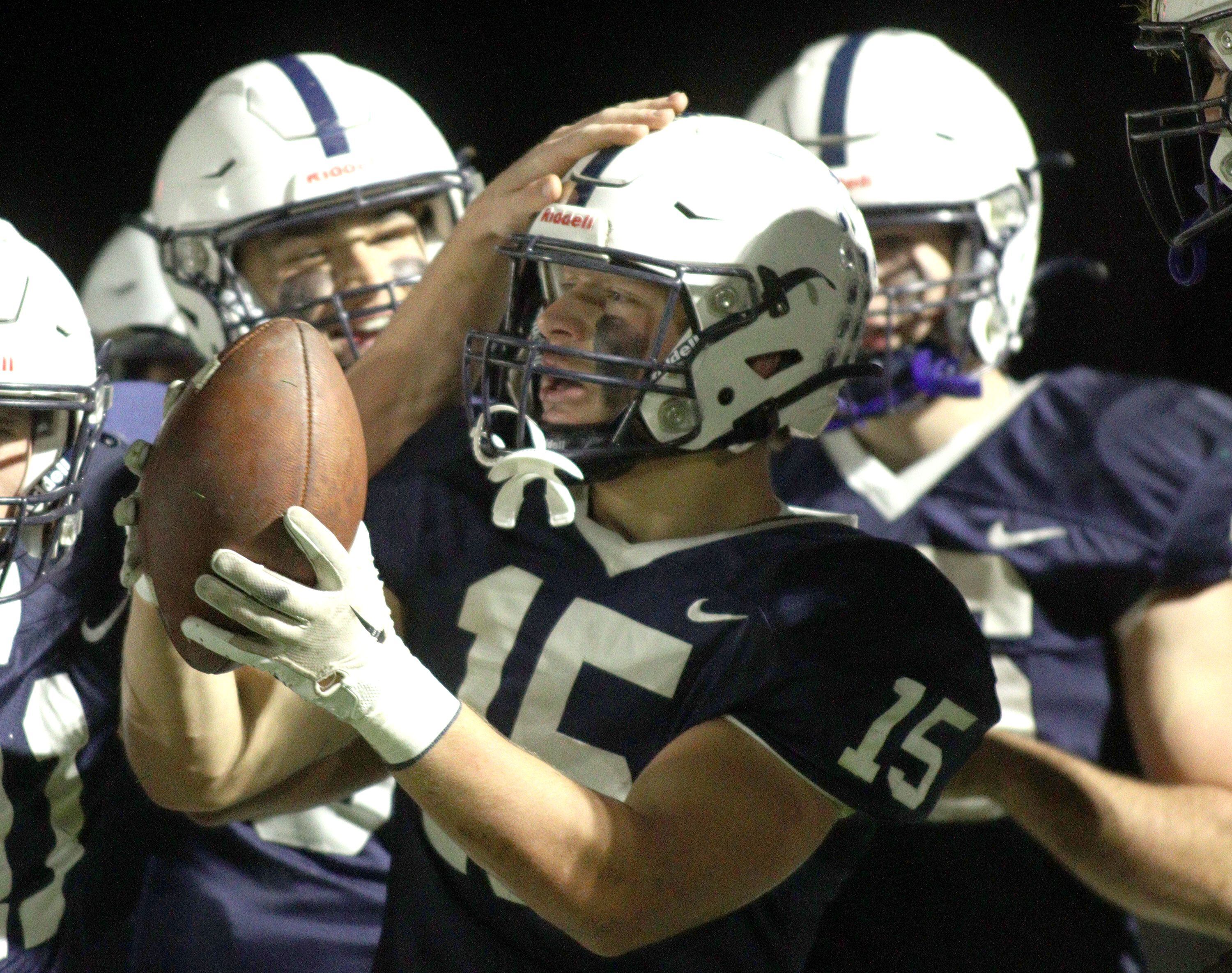 Prairie Ridge's Joseph Vanderwiel prepared to take over at quarterback –  Shaw Local