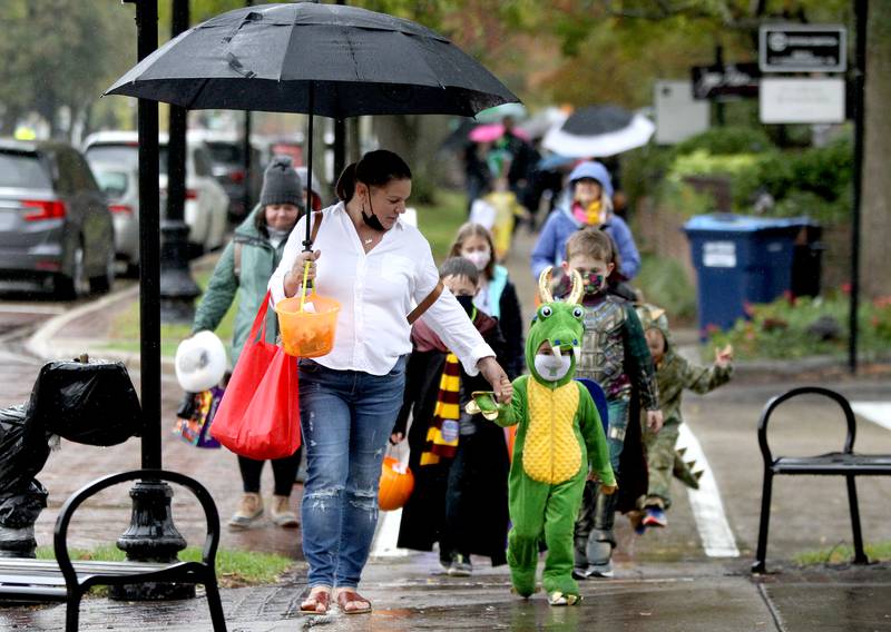 Photos Trickortreating in Geneva Shaw Local