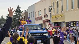 Photos: Mendota High School paints town purple and gold for parade