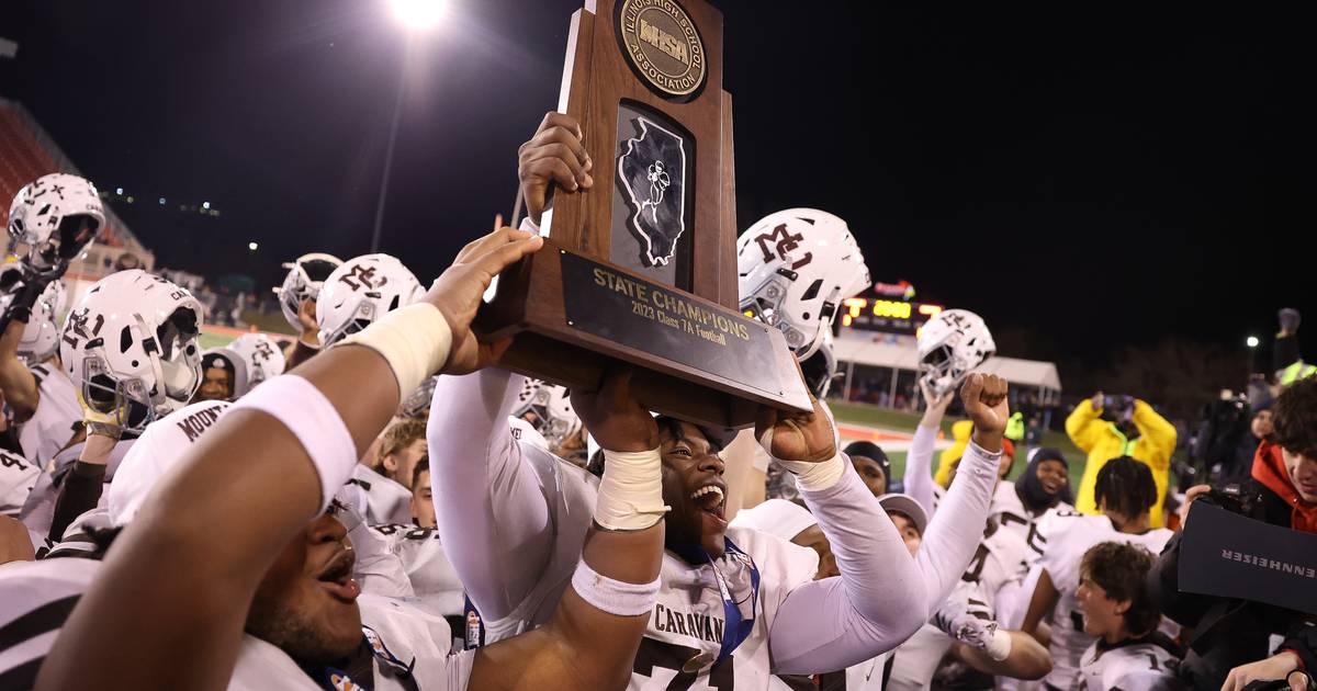 Mount Carmel beats Downers Grove North 3510 in IHSA 7A championship to