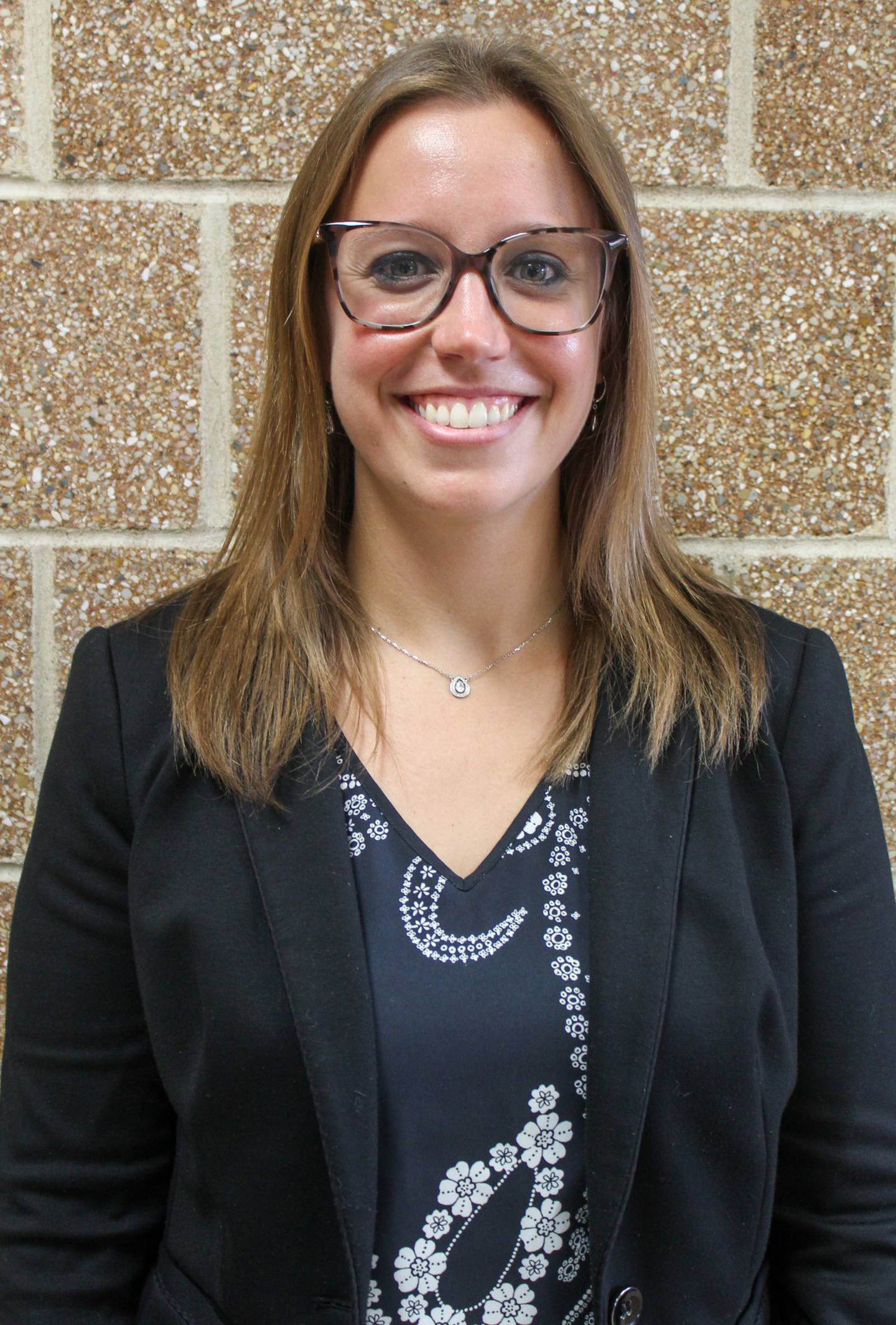 Plainfield School District 202 has announced the hiring of Marie Zlotnikov as the next principal at Wallin Oaks Elementary School.