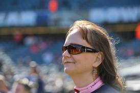 Two Lake County breast cancer patients honored at Chicago Bears Crucial Catch Game