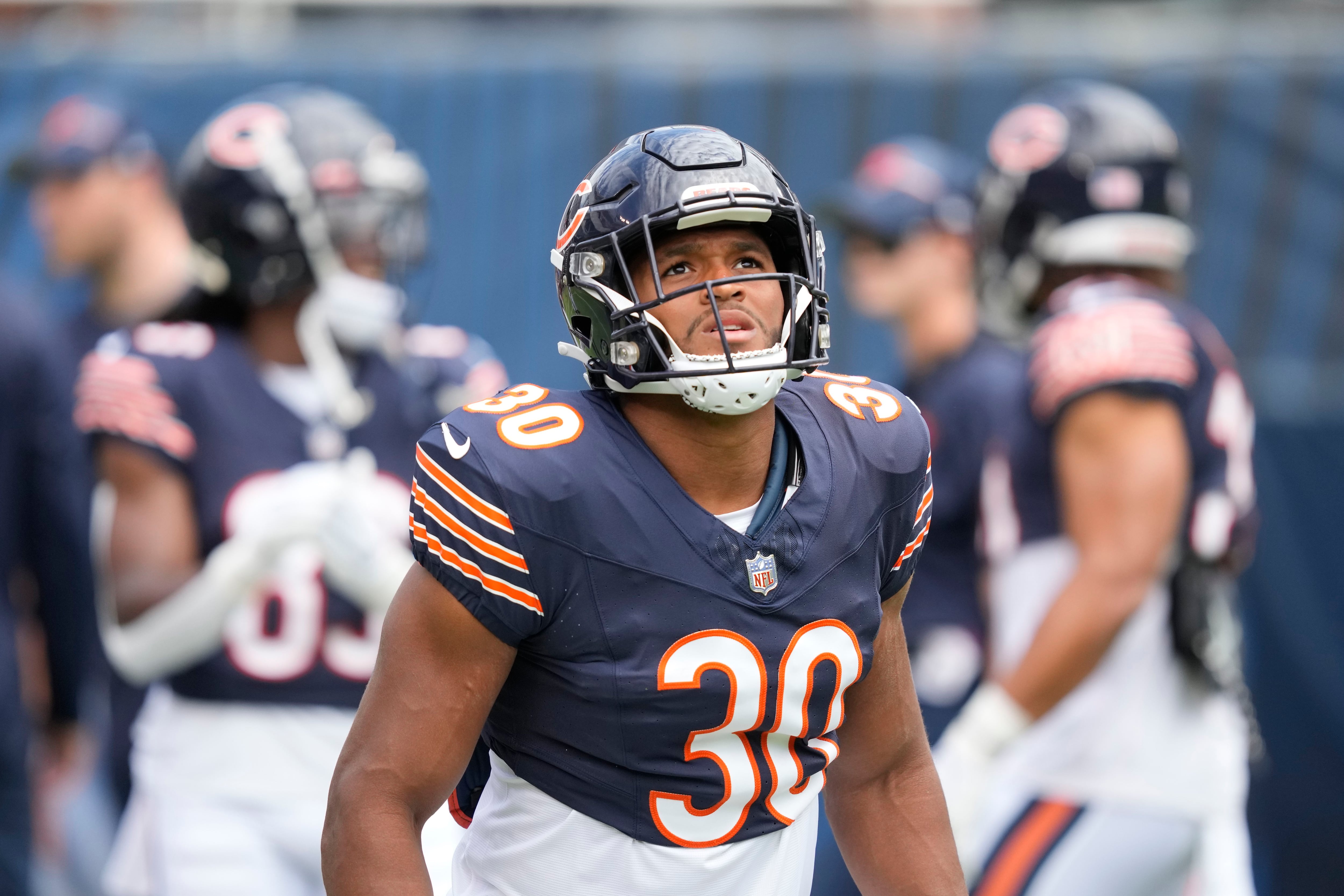 Bears rookie Roschon Johnson impressing with physicality