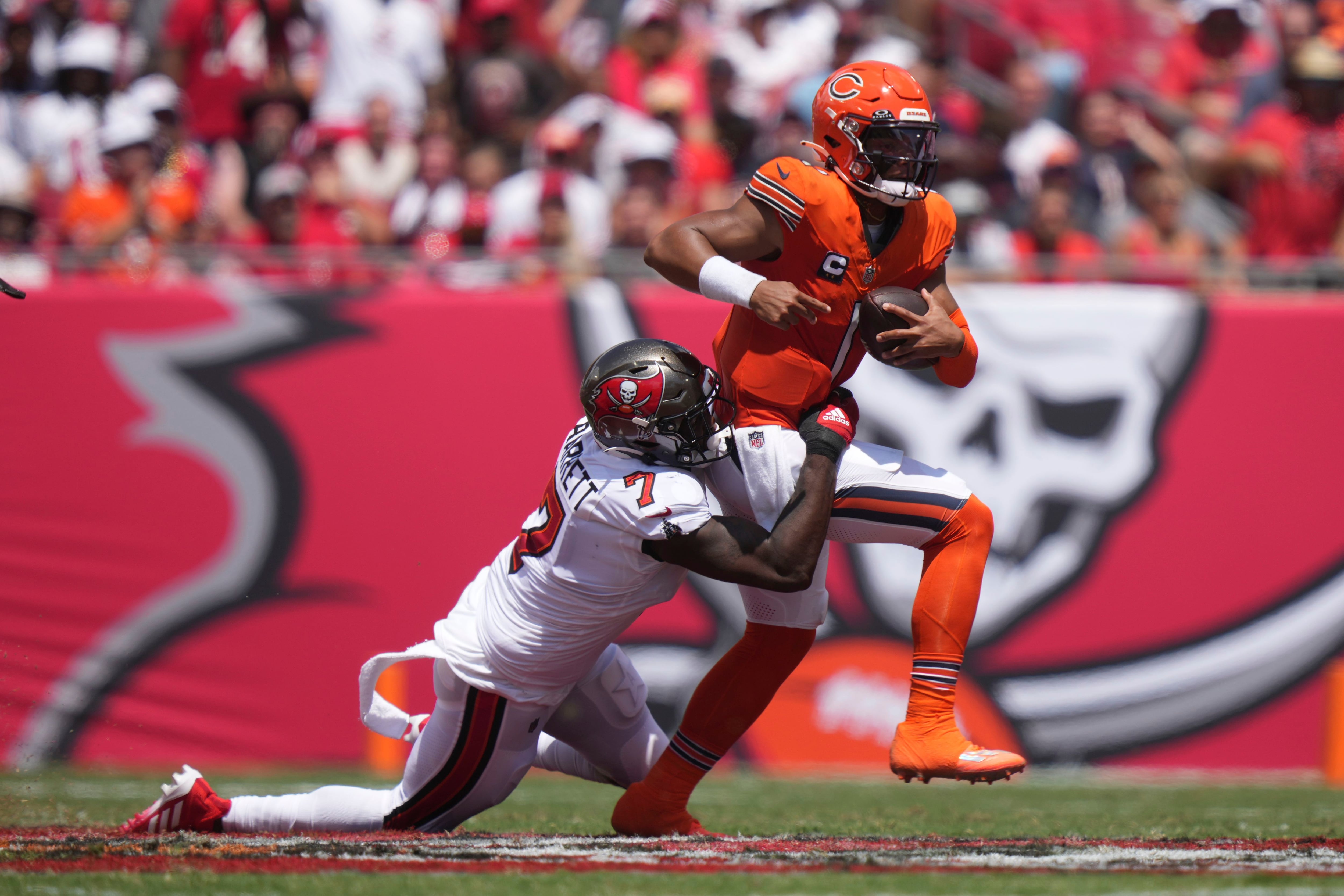 Justin Fields LATE PICK-SIX Seals Win For Buccaneers Over Bears I