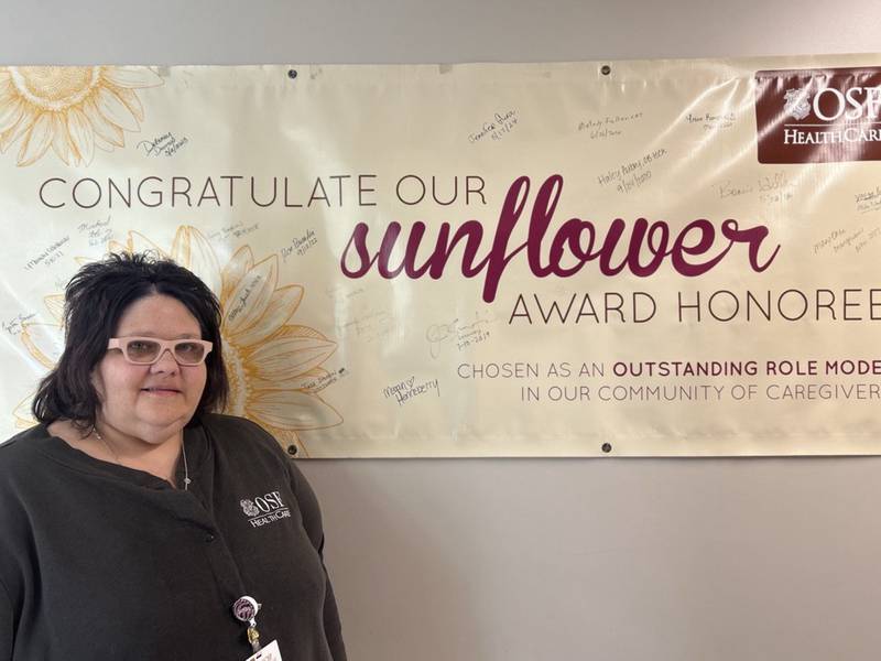 OSF Saint Elizabeth Medical Center in Ottawa announced Jennifer Gura, a patient access associate from the OSF Center for Health in Streator, received the Sunflower Award.