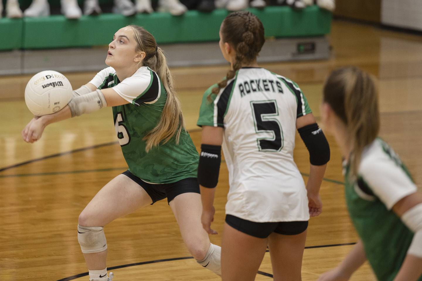 Rock Falls’ Carolyn Masini makes a pass against Dunlap Thursday, Aug. 29, 2024, at Rock Falls High School.